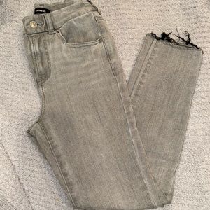 EUC gray Express jeans size XS short